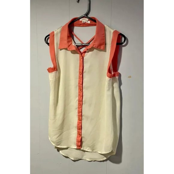 BUNDLE! Ladies Size Medium Tops - Picture 6 of 7